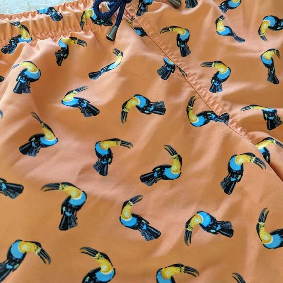Crown & Ivy Orange Tucan Swim Trunks Mens Small - Picture 3 of 5